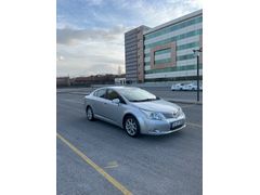 Sahibinden tek parça boyalı avensis