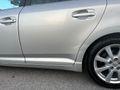 Sahibinden tek parça boyalı avensis