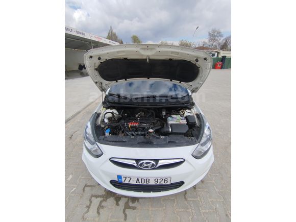 Sahibinden Hyundai Accent Blue 1.4 CVVT Mode 2012 Model