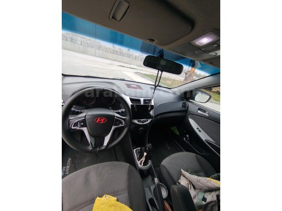 Sahibinden Hyundai Accent Blue 1.4 CVVT Mode 2012 Model
