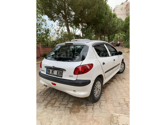 Sahibinden Peugeot 206 1.4 XR 2000 Model