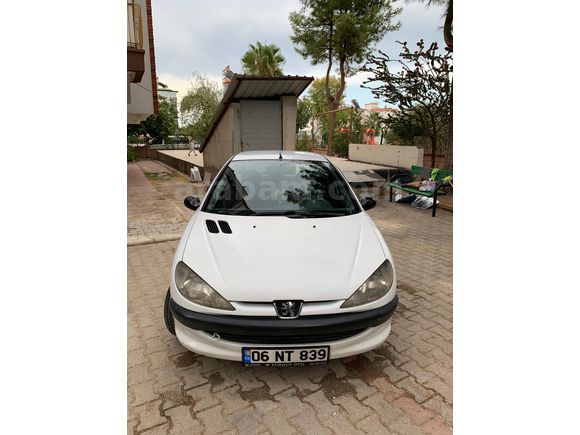 Sahibinden Peugeot 206 1.4 XR 2000 Model
