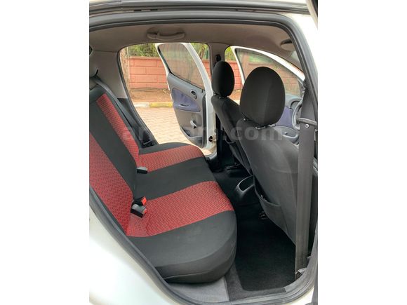 Sahibinden Peugeot 206 1.4 XR 2000 Model