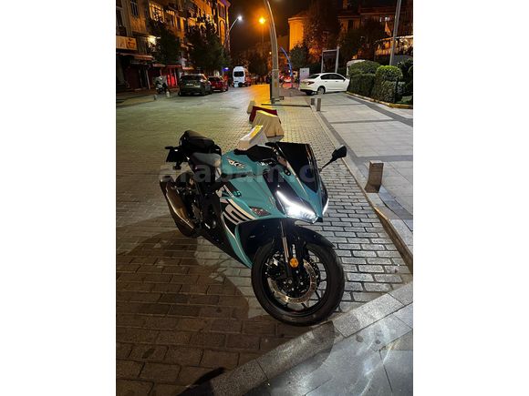 İLK SAHİBİNDEN - 1400 KM - BAKIMLI RKS R250