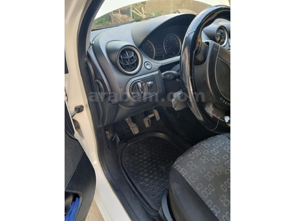 Sahibinden Ford Fiesta 1.4 Comfort 2006 Model