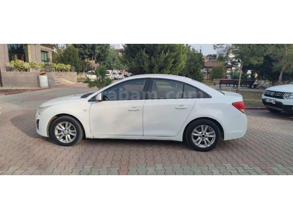 Sahibinden takasa açık Chevrolet Cruze 1.6 Sport 2013 Model  330.000 km Beyaz