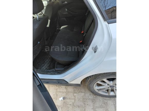 Sahibinden Ford Focus 1.6 TDCi Style 2017 Model  171.000 km Beyaz