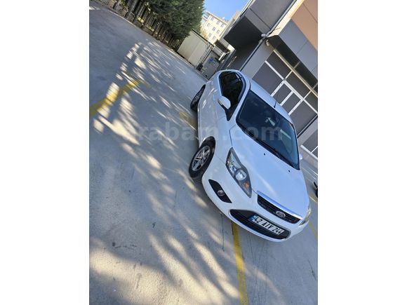 Sahibinden Ford Focus 1.6 Comfort 2011 Model
