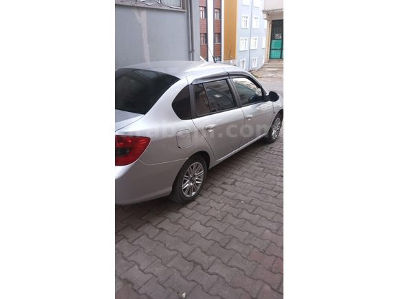 Sahibinden Renault Symbol 1.5 dCi Expression 2011 Model  226.000 km Gri (Gümüş)