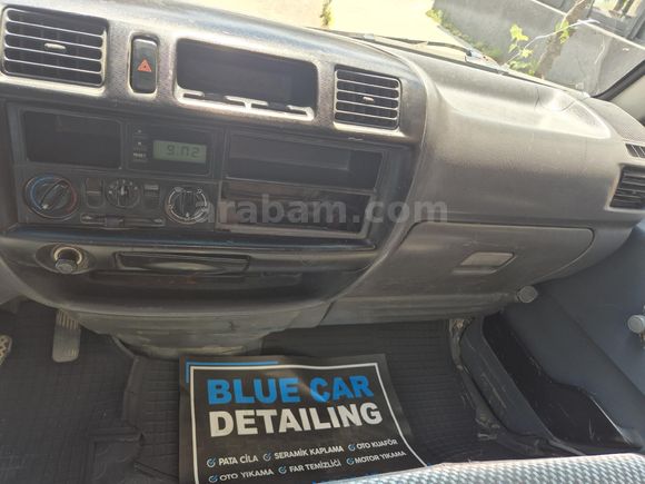 Sahibinden Mazda E 2200 Kasa lı MAZDA  E 2200 modelidir  Araç cift Tekerdir  2007 Trafik cikisli . Muayne   Bitti cekme    Belgeli satis  verilcektir