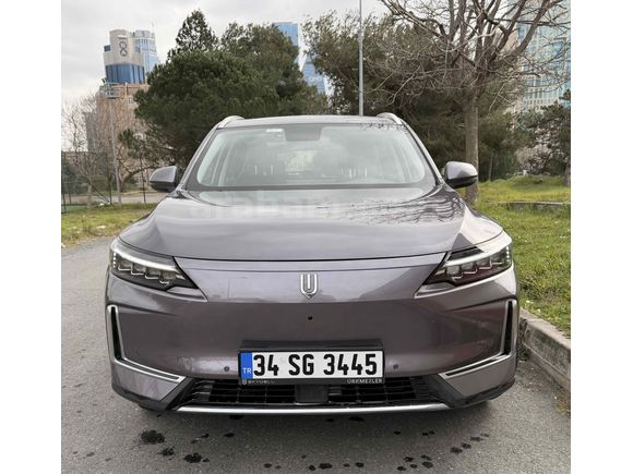 Gerçek Ekonomi ve Konfor Skywell ET5 LR Legend 2023 Yeni Ekran, Yazılım ve Koltuklu 