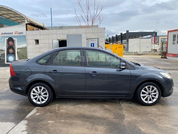Sahibinden Ford Focus 1.6 Comfort 2011 Model