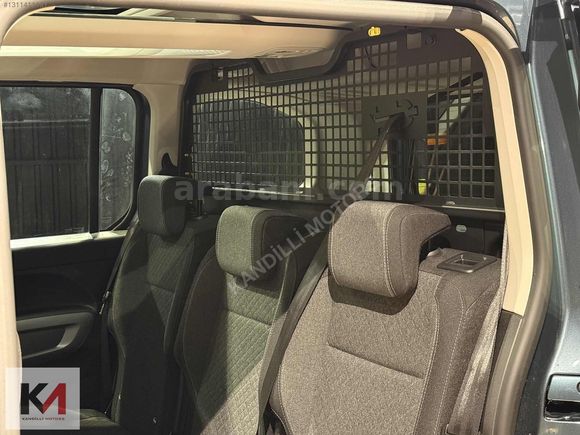 KANDİLLİ MOTORS'DAN 2024 OPEL COMBO ULTİMATE CAM TAVAN *HATASIZ*