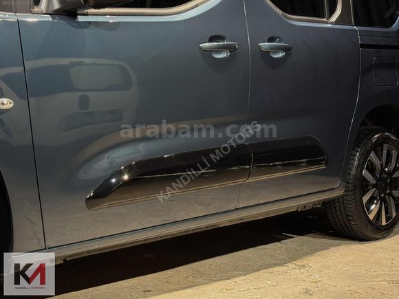 KANDİLLİ MOTORS'DAN 2024 OPEL COMBO ULTİMATE CAM TAVAN *HATASIZ*