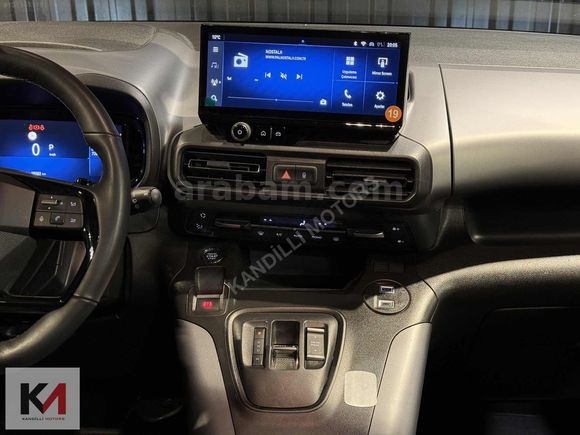 KANDİLLİ MOTORS'DAN 2024 OPEL COMBO ULTİMATE CAM TAVAN *HATASIZ*