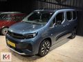 KANDİLLİ MOTORS'DAN 2024 OPEL COMBO ULTİMATE CAM TAVAN *HATASIZ*