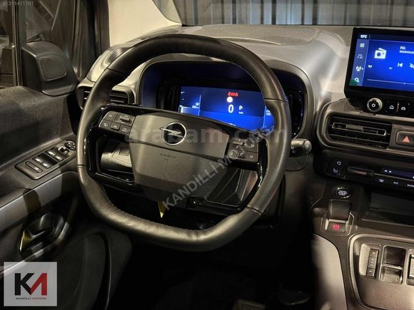 KANDİLLİ MOTORS'DAN 2024 OPEL COMBO ULTİMATE CAM TAVAN *HATASIZ*