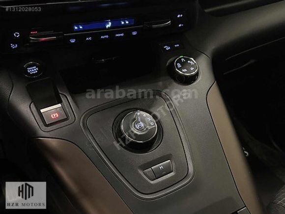 HZR MOTORS 2023 HATASIZ PEUGEOT RİFTER 1.5 BLUEHDI GT CAM TAVAN