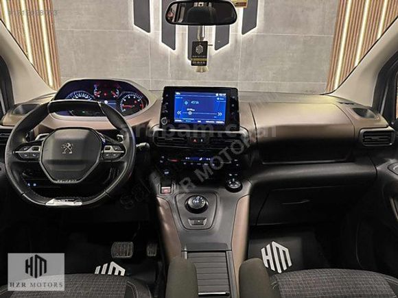 HZR MOTORS 2023 HATASIZ PEUGEOT RİFTER 1.5 BLUEHDI GT CAM TAVAN