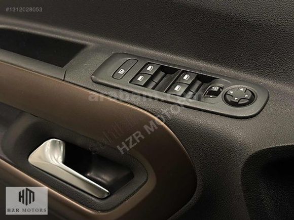 HZR MOTORS 2023 HATASIZ PEUGEOT RİFTER 1.5 BLUEHDI GT CAM TAVAN