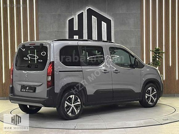 HZR MOTORS 2023 HATASIZ PEUGEOT RİFTER 1.5 BLUEHDI GT CAM TAVAN