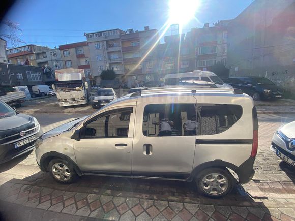 Sahibinden Dacia Dokker 1.5 DCi Stepway 2013 Model  360.000 km Gri (Gümüş)