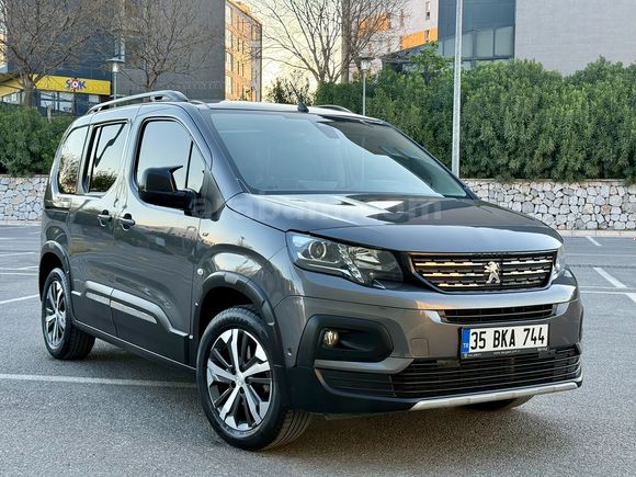 2022 PEUGEOT RİFTER 1.5 BlueHDİ GT CAM TAVANLI HATASIZ