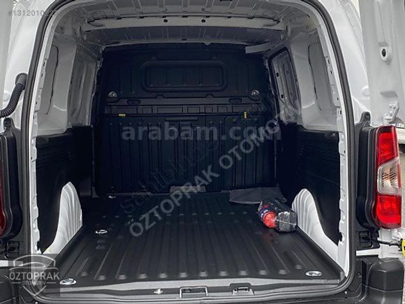 ÖZTOPRAK-2026 OPEL COMBO CARGO EDİTİON XL 1.5 DİZEL-4.75 VADE