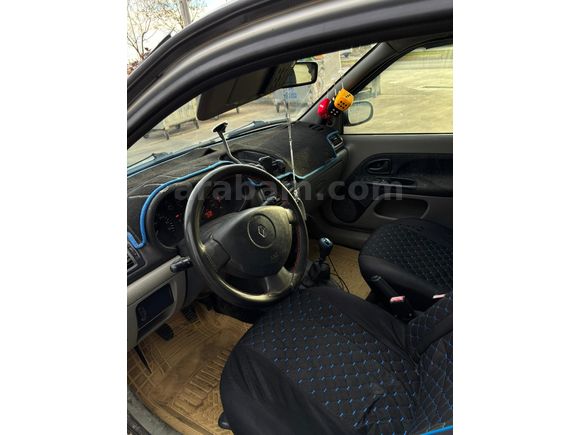 Sahibinden Renault Clio 1.2 Dynamic 2004 Model  225.850 km Gri (metalik)