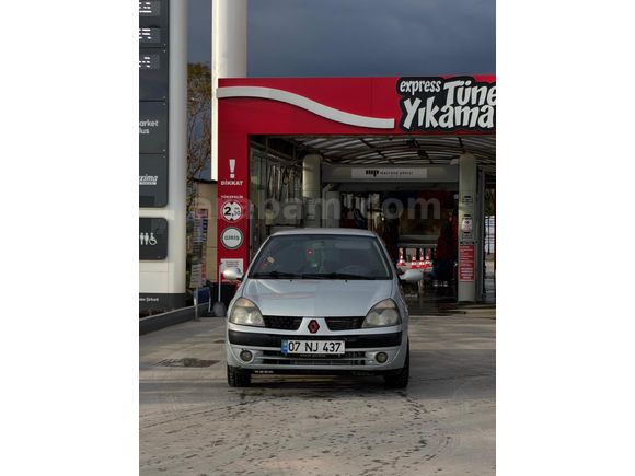 Sahibinden Renault Clio 1.2 Dynamic 2004 Model  225.850 km Gri (metalik)