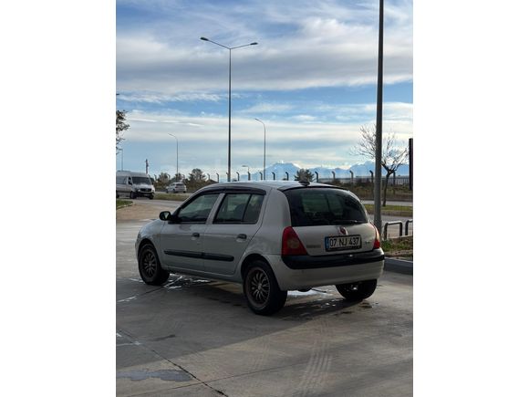 Sahibinden Renault Clio 1.2 Dynamic 2004 Model  225.850 km Gri (metalik)