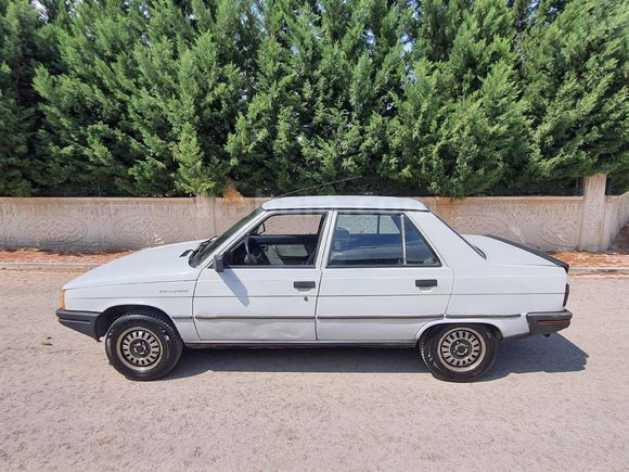 Sahibinden Renault R 9 1.4 Broadway GTE 1992 Model