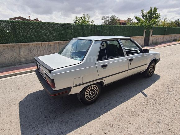 Sahibinden Renault R 9 1.4 Broadway GTE 1992 Model
