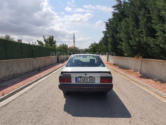 Sahibinden Renault R 9 1.4 Broadway GTE 1992 Model