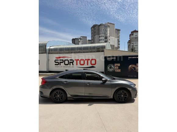 Sahibinden Honda Civic 1.6i VTEC Eco Elegance