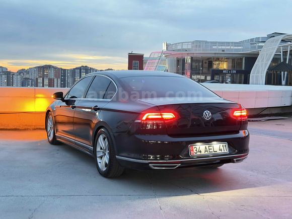 Sahibinden extralı siyah Passat 1.6 TDi 2017