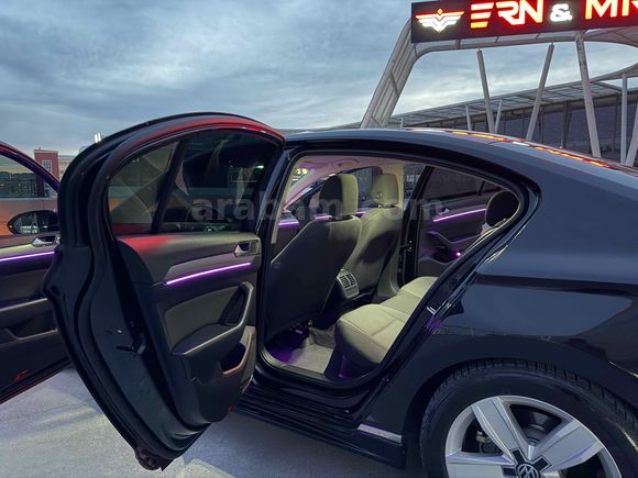 Sahibinden extralı siyah Passat 1.6 TDi 2017