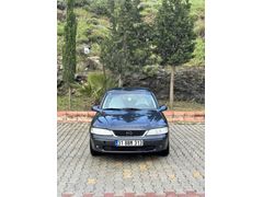 1.6 ELEGANCE İÇİ BEJ DİJİTAL KLİMA