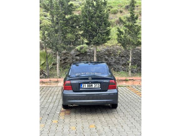 1.6 ELEGANCE İÇİ BEJ DİJİTAL KLİMA