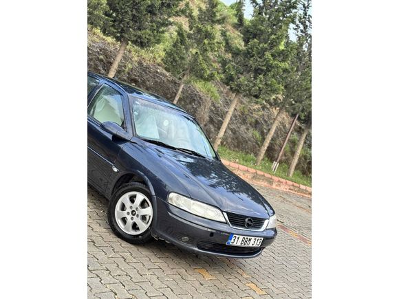 1.6 ELEGANCE İÇİ BEJ DİJİTAL KLİMA
