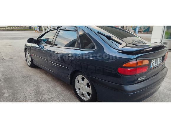Sahibinden Renault Laguna 2.0 Privilege 2002 Model