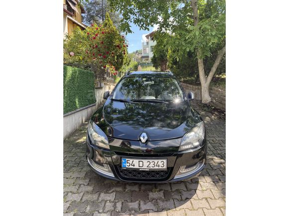 Sahibinden Renault Megane 1.5 dCi Sport Tourer GT-Line 2012 Model  292.000 km Siyah