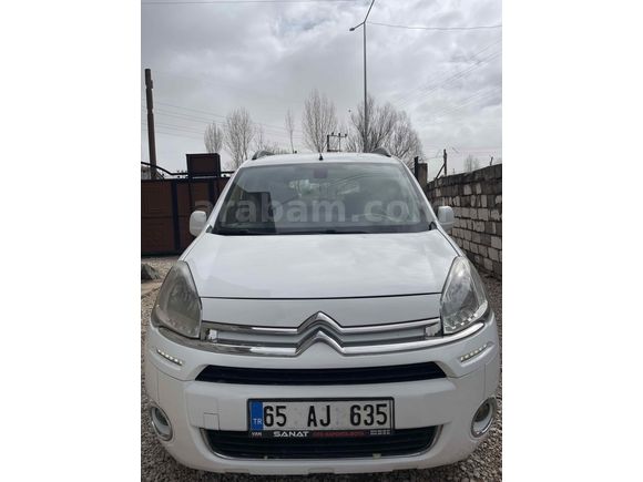 ! SAHİBİNDEN EMSALSİZ BERLİNGO COMBİ SX !