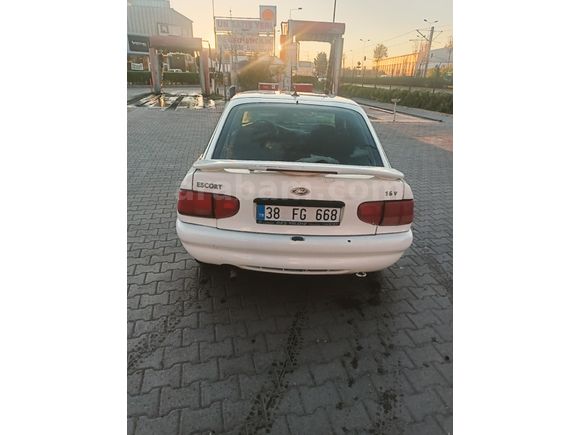 Sahibinden Ford Escort 1.6 CLX 1997 Model