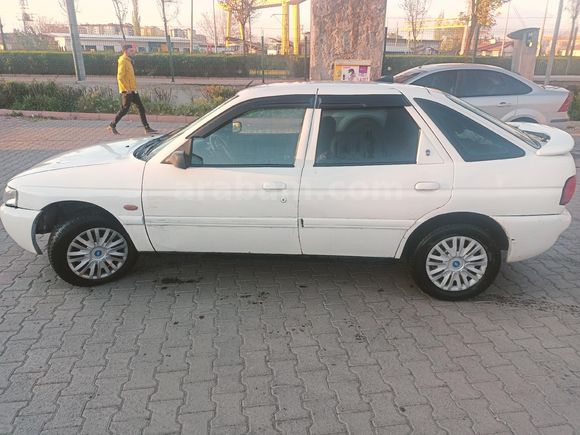 Sahibinden Ford Escort 1.6 CLX 1997 Model