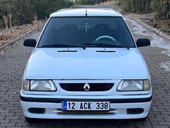 Son fiyat PAZARLIKSIZ Sahibinden Renault R 9 1.4 Broadway RN 2000 Model  367.000 km Beyaz