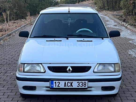 Son fiyat PAZARLIKSIZ Sahibinden Renault R 9 1.4 Broadway RN 2000 Model  367.000 km Beyaz