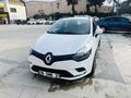 Temiz geniş aile aracı 