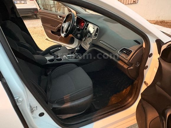 Galeriden Renault Megane 1.5 Blue DCI Joy 2021 Model Hatay