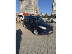 Sahibinden Ford Tourneo Courier 1.6 TDCi Titanium Plus 2017 Model  hatasız boyasız değişensiz 